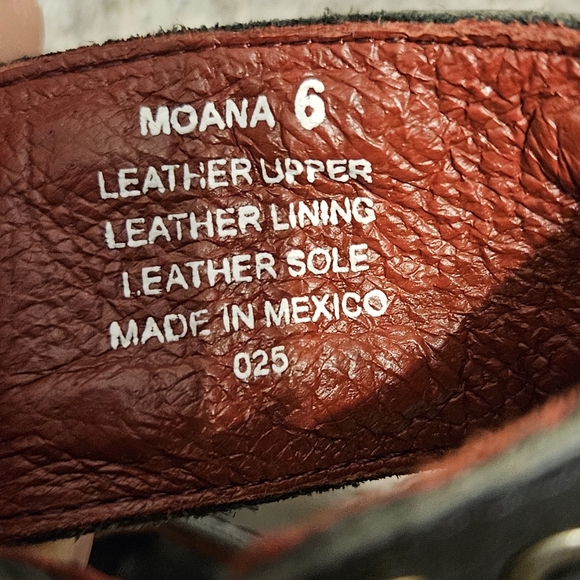 Freebird by Steven - Moana in Black Size 6 - Picture 6 of 6